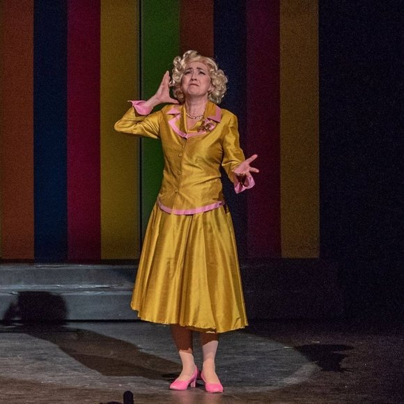 Meet your Posher, Patricia - Picture 9 of 16